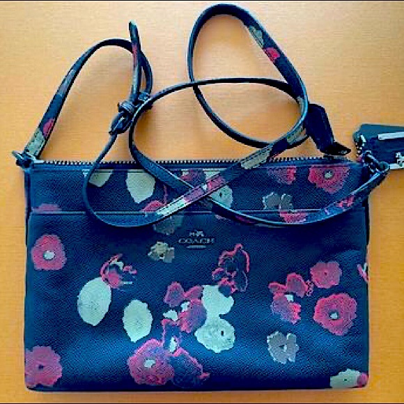 Coach limited edition leather crossbody bag - Picture 1 of 3